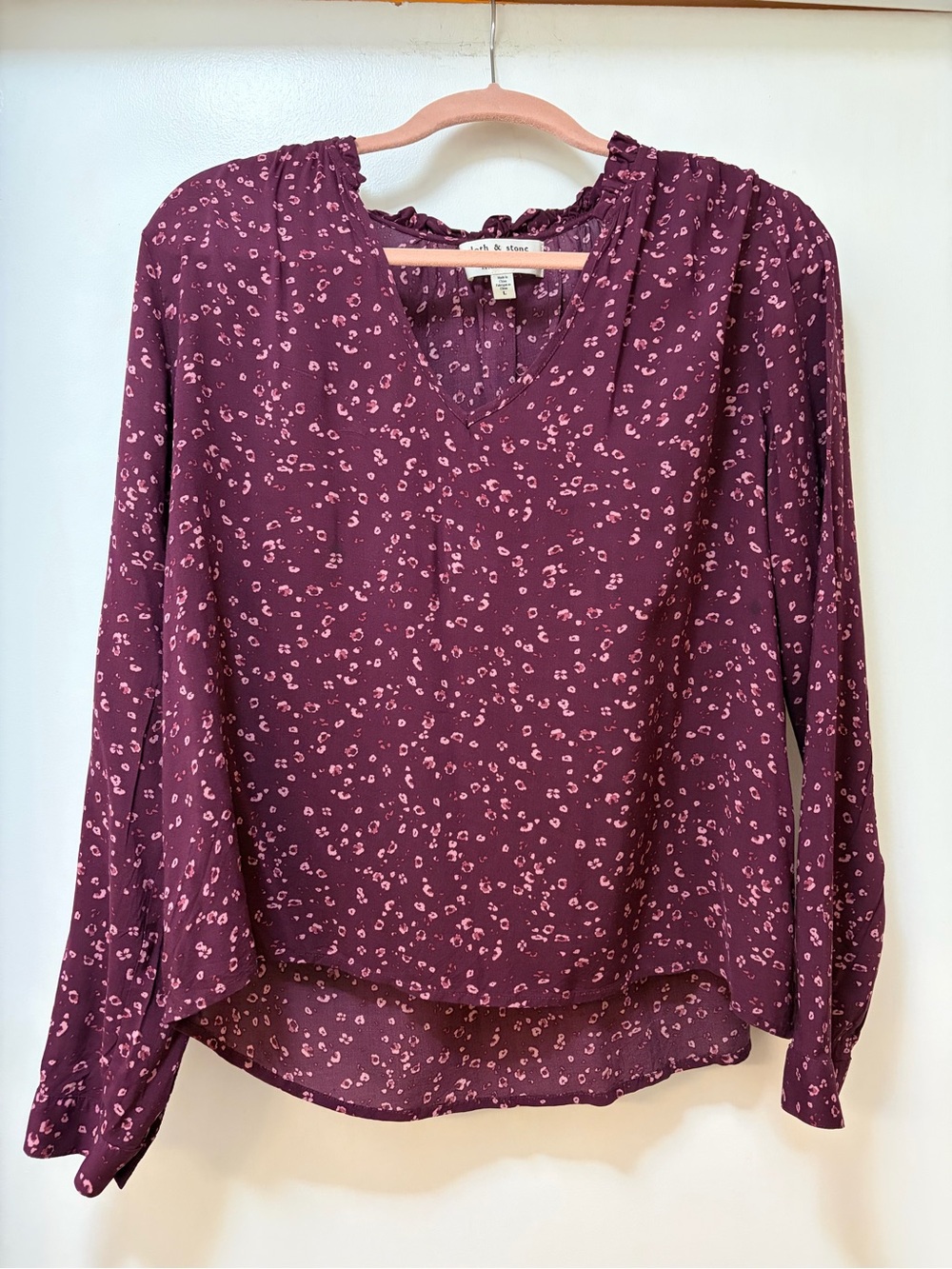 cloth & stone Plum Floral V-Neck Long Sleeve Blouse